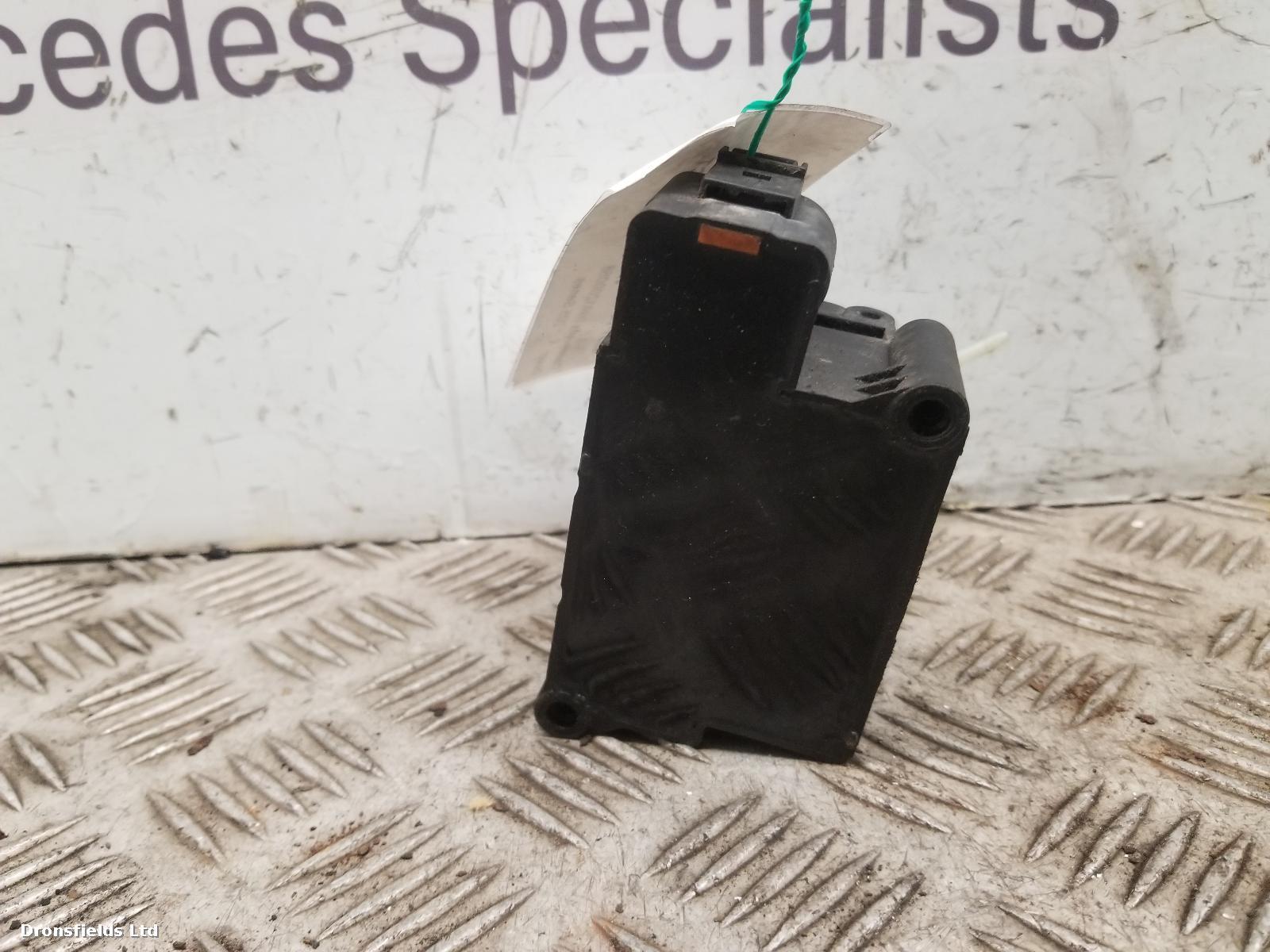 View Auto part VALVE BLOCK-ACT.SUSP Mercedes C Class 2017