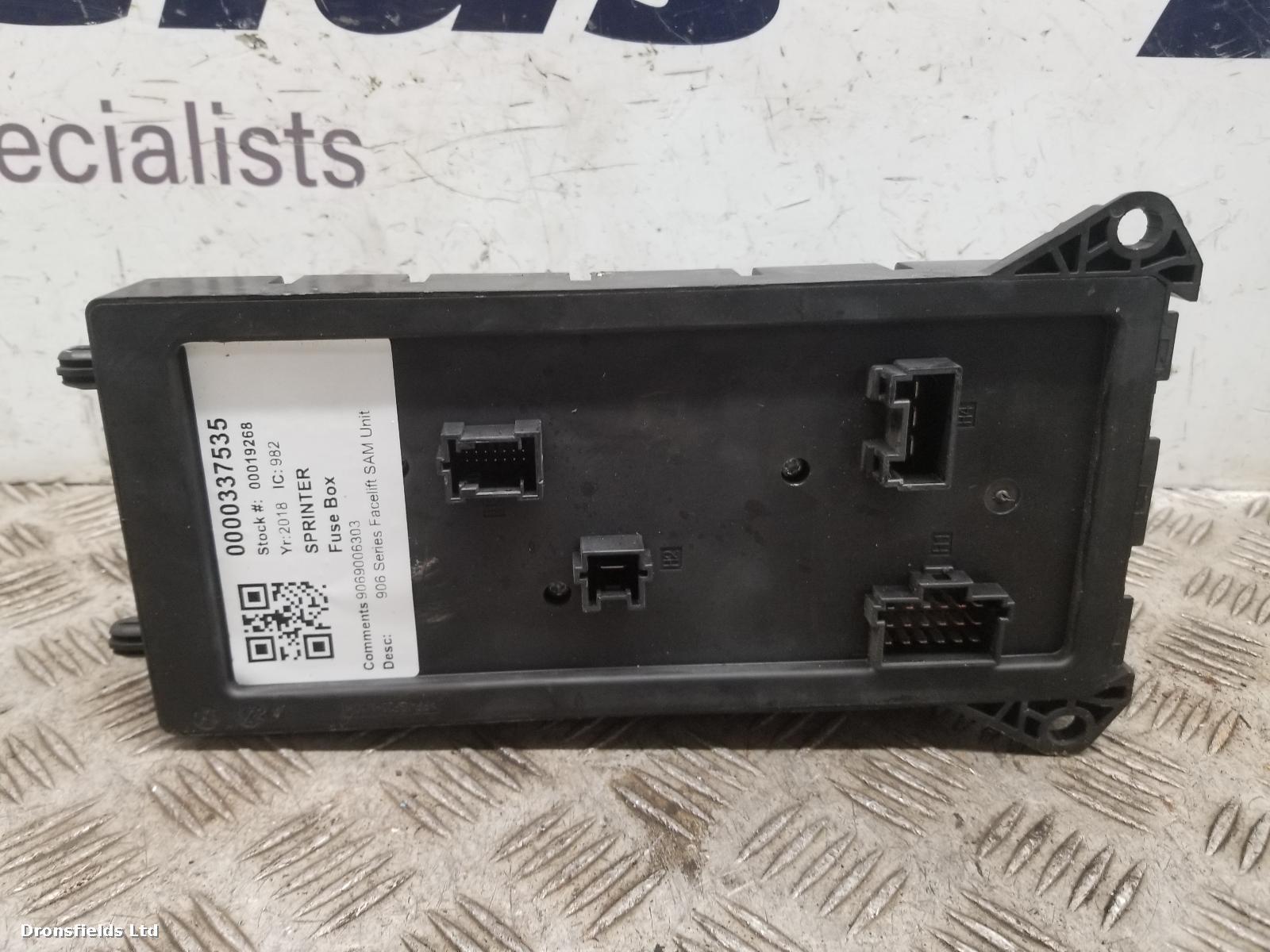 View Auto part Fuse Box Mercedes Sprinter 2018