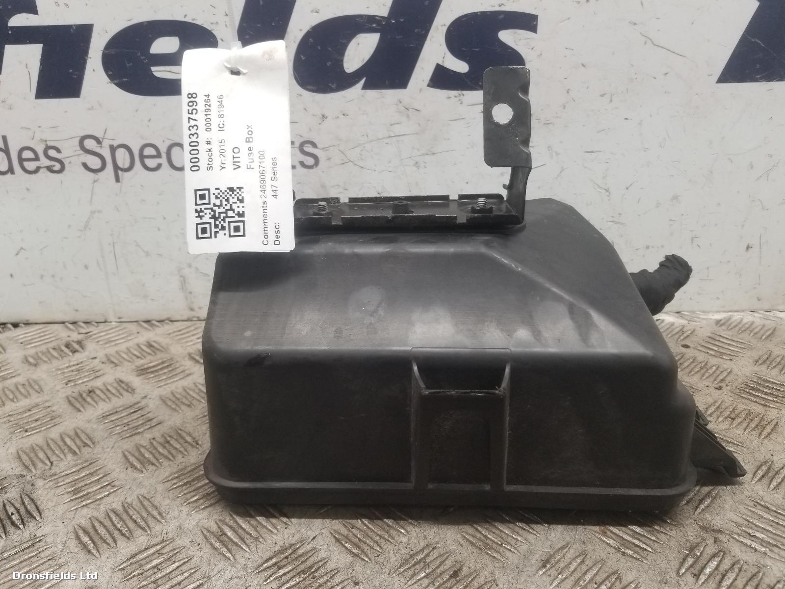 View Auto part Fuse Box Mercedes Vito 2015