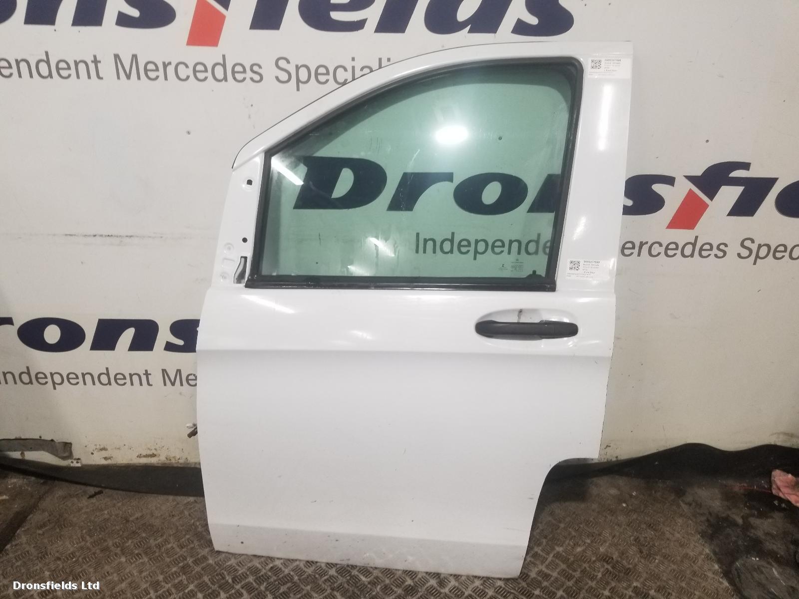 View Auto part L Front Door Mercedes Vito 2015