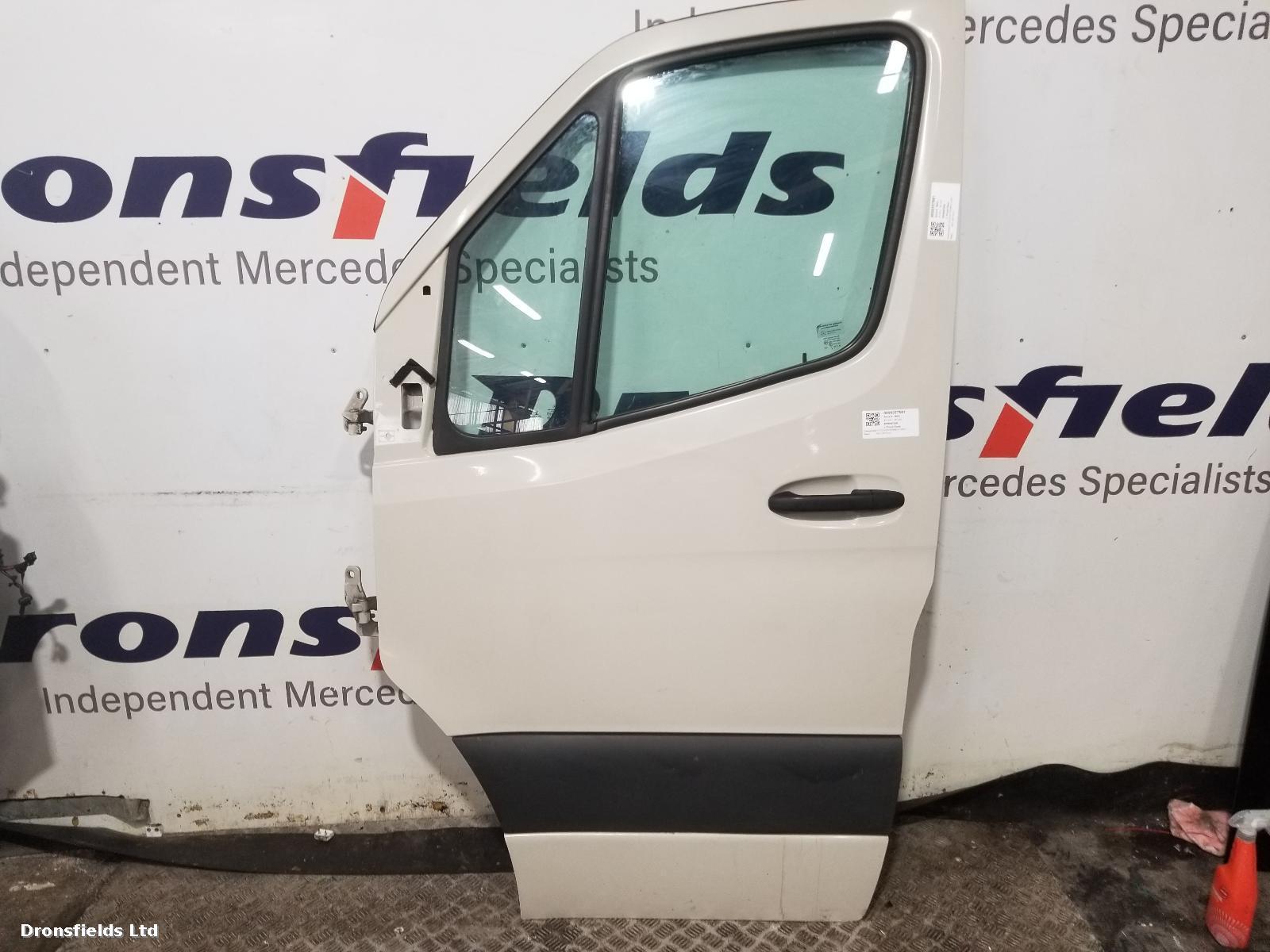 View Auto part L Front Door Mercedes Sprinter 2021