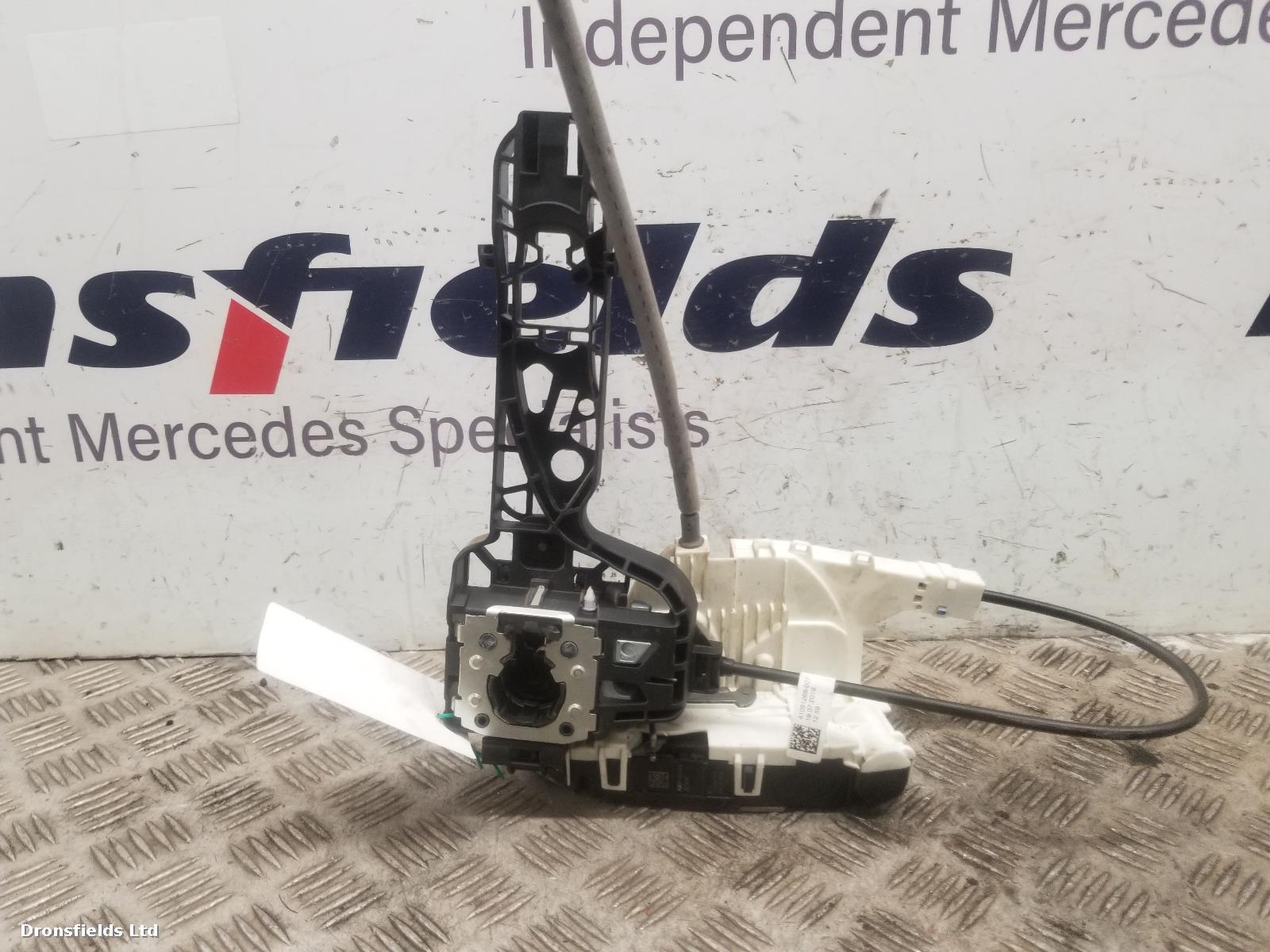 View Auto part Door Lock Assembly Mercedes Sprinter 2019
