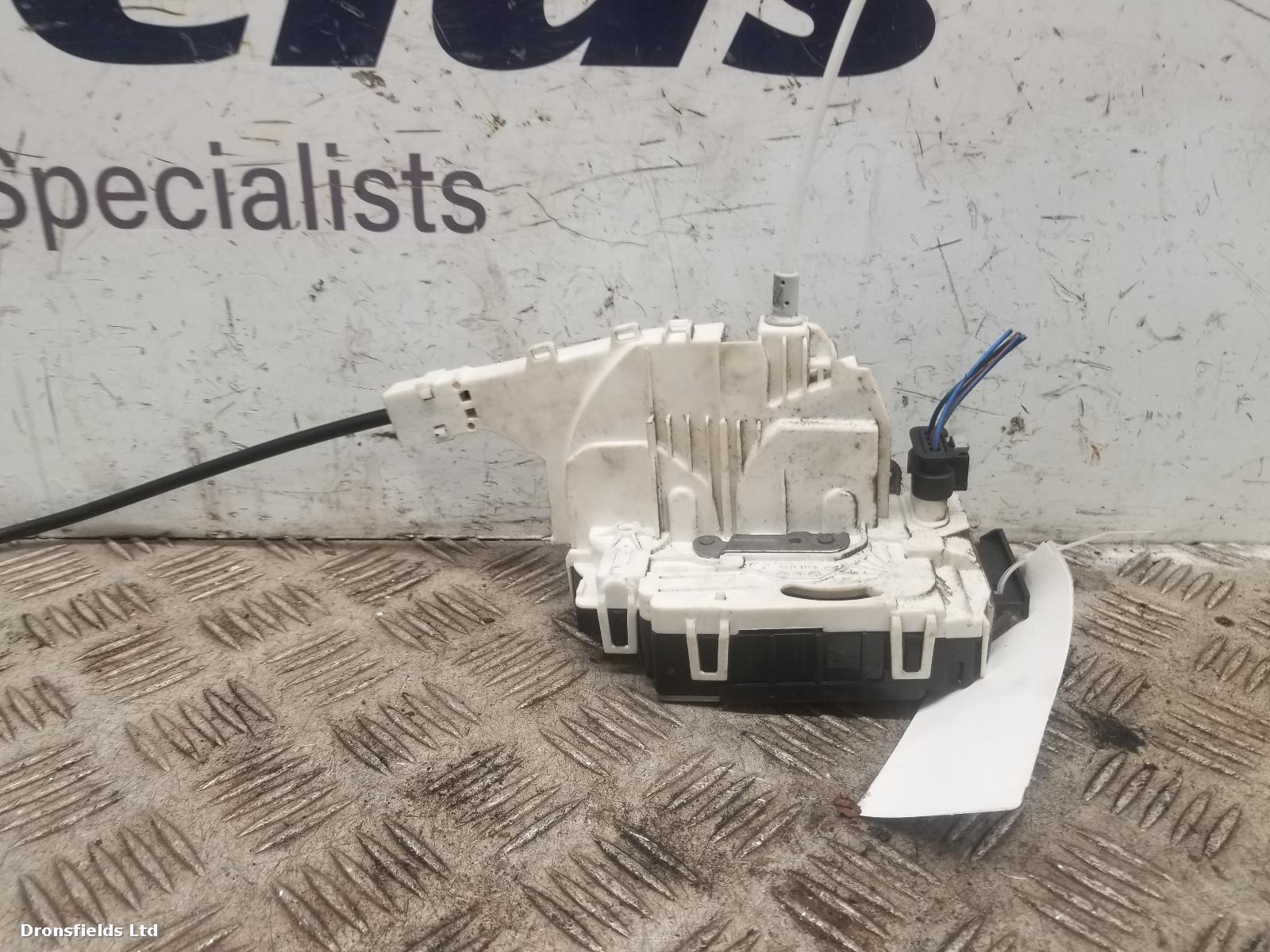 View Auto part Door Lock Assembly Mercedes Sprinter 2017