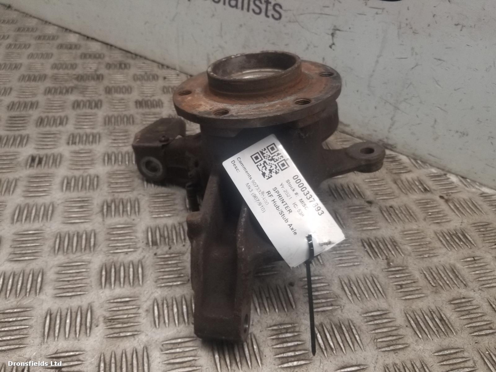 View Auto part RF Hub/Stub Axle Assembly Mercedes Sprinter 2021