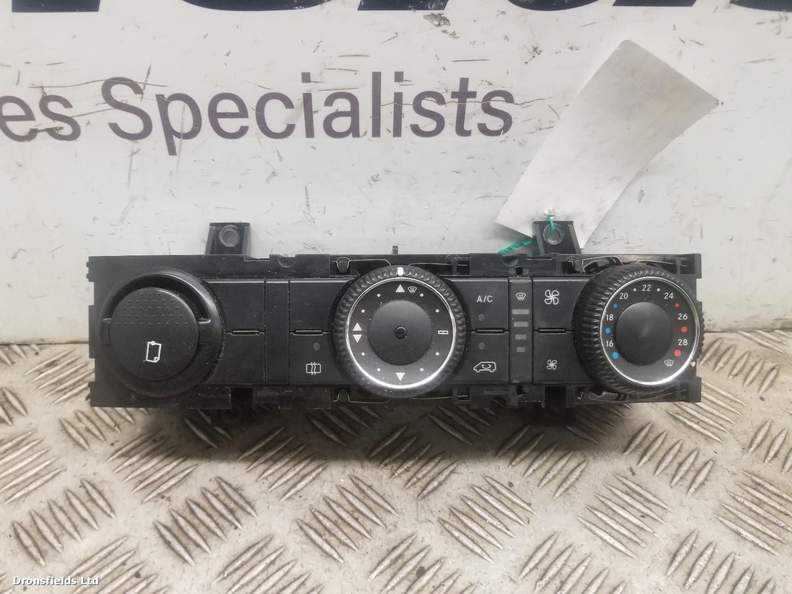 View Auto part Heater/AC Controller Mercedes Sprinter 2016