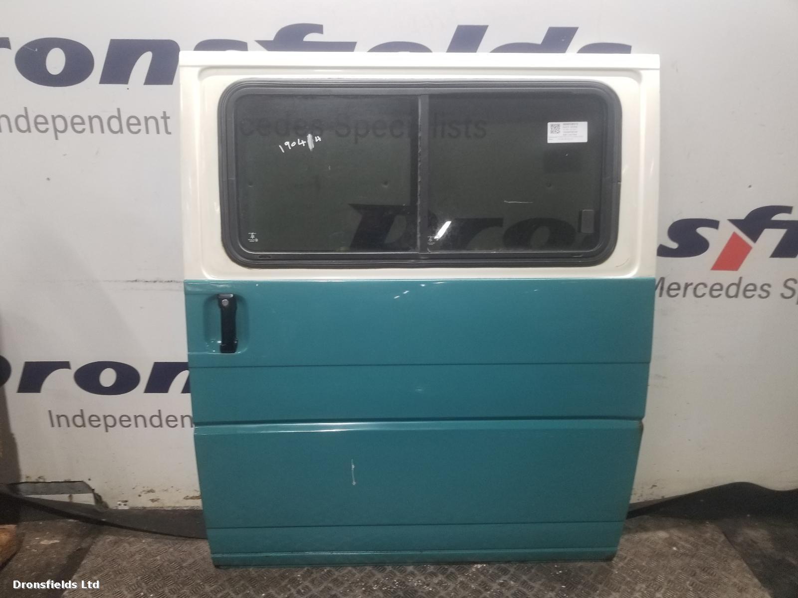 View Auto part Side Load Door Volkswagen Transporter 1994