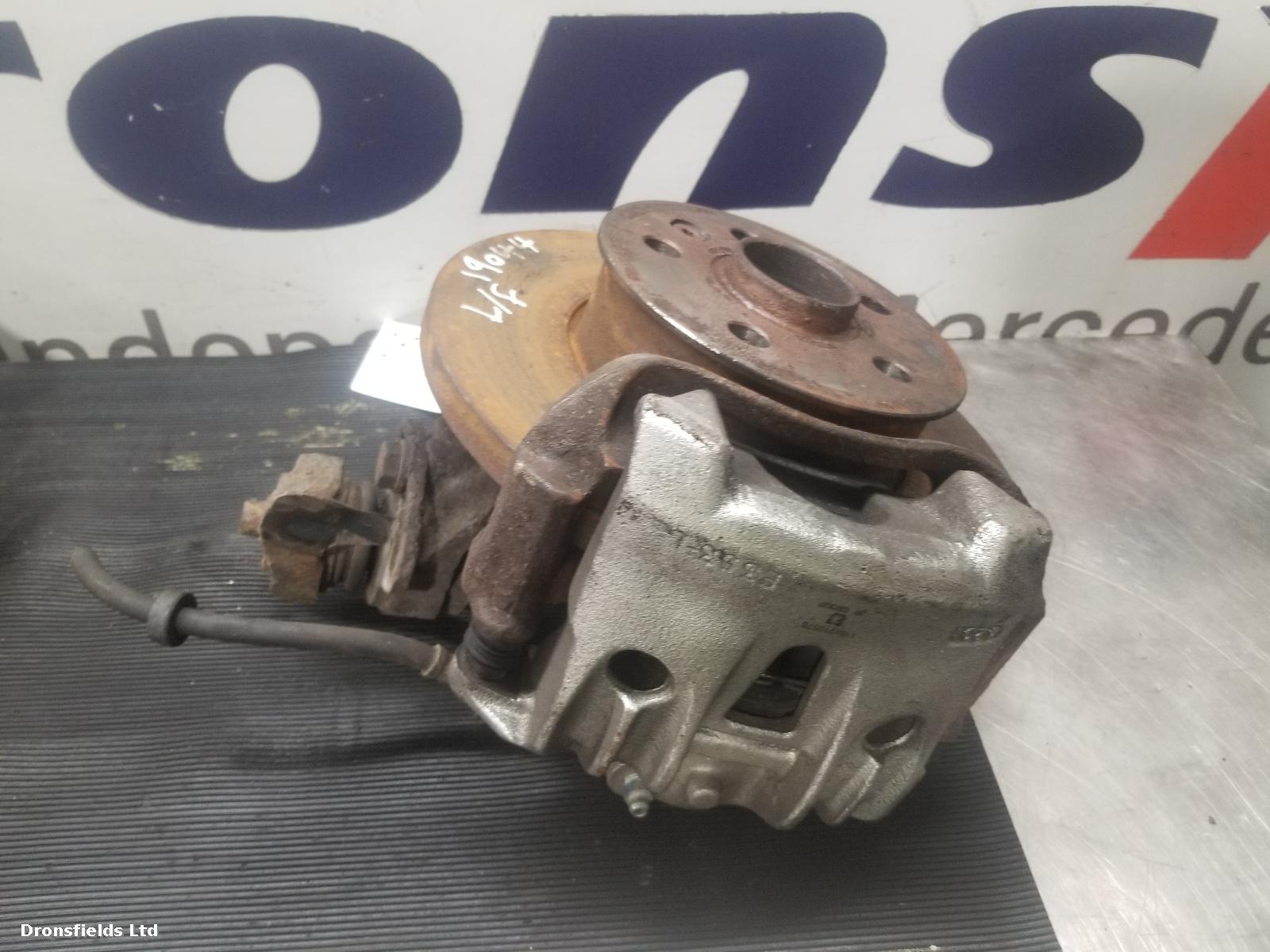 View Auto part LF Hub/Stub Axle Assembly Volkswagen Transporter 1994