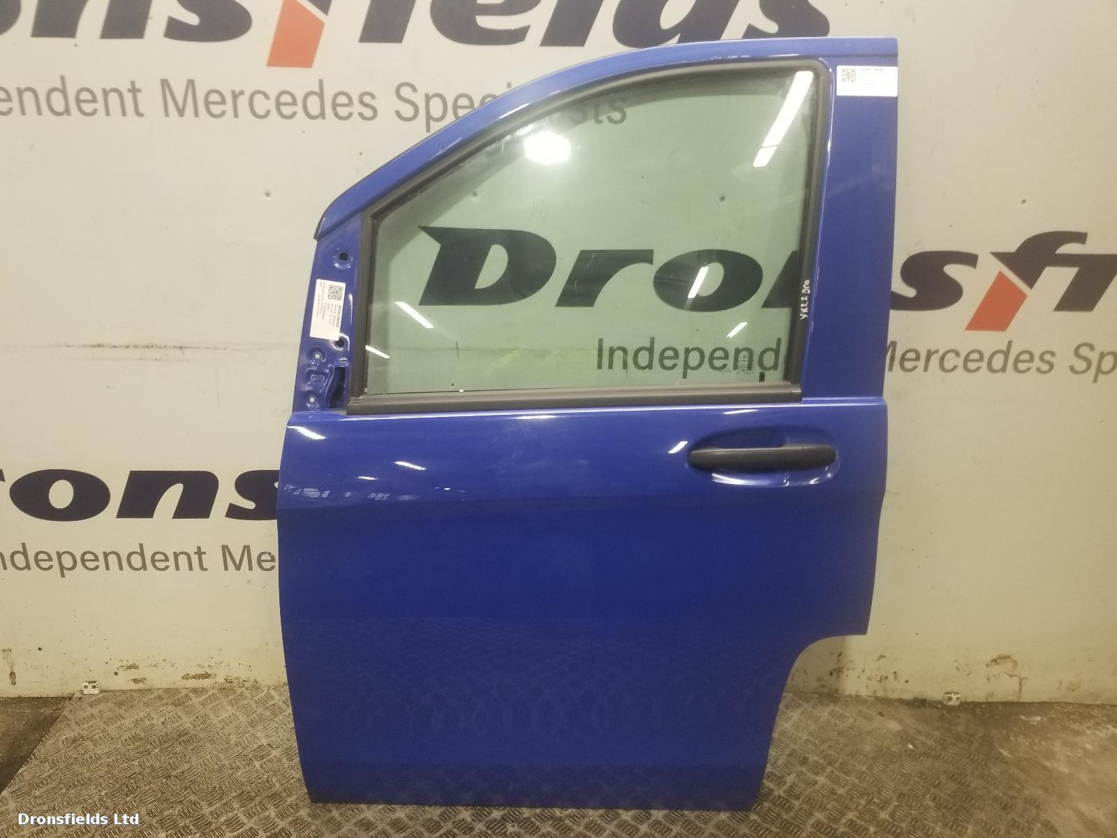 View Auto part L Front Door Mercedes Vito 2022