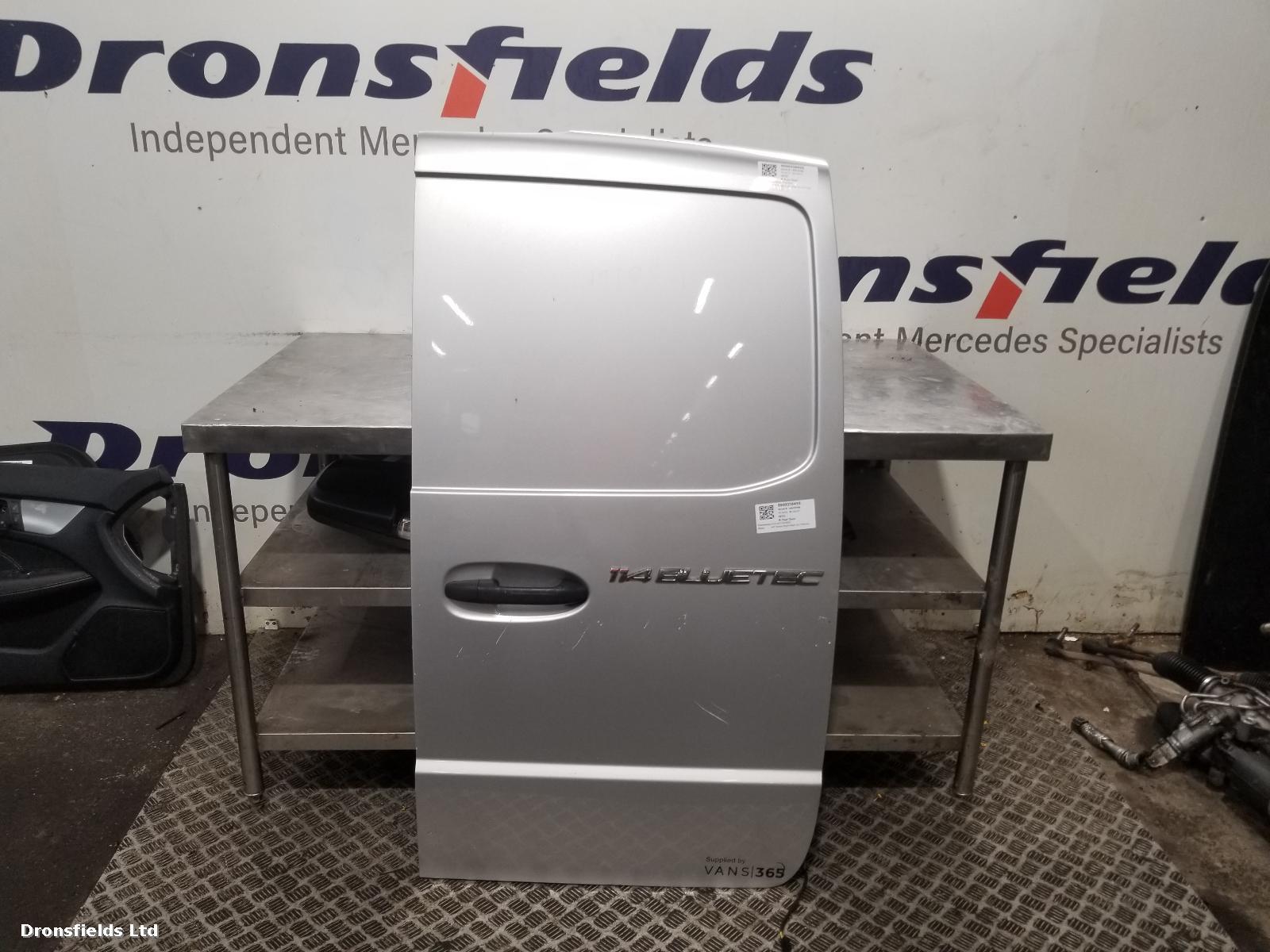 View Auto part R Rear Door Mercedes Vito 2016