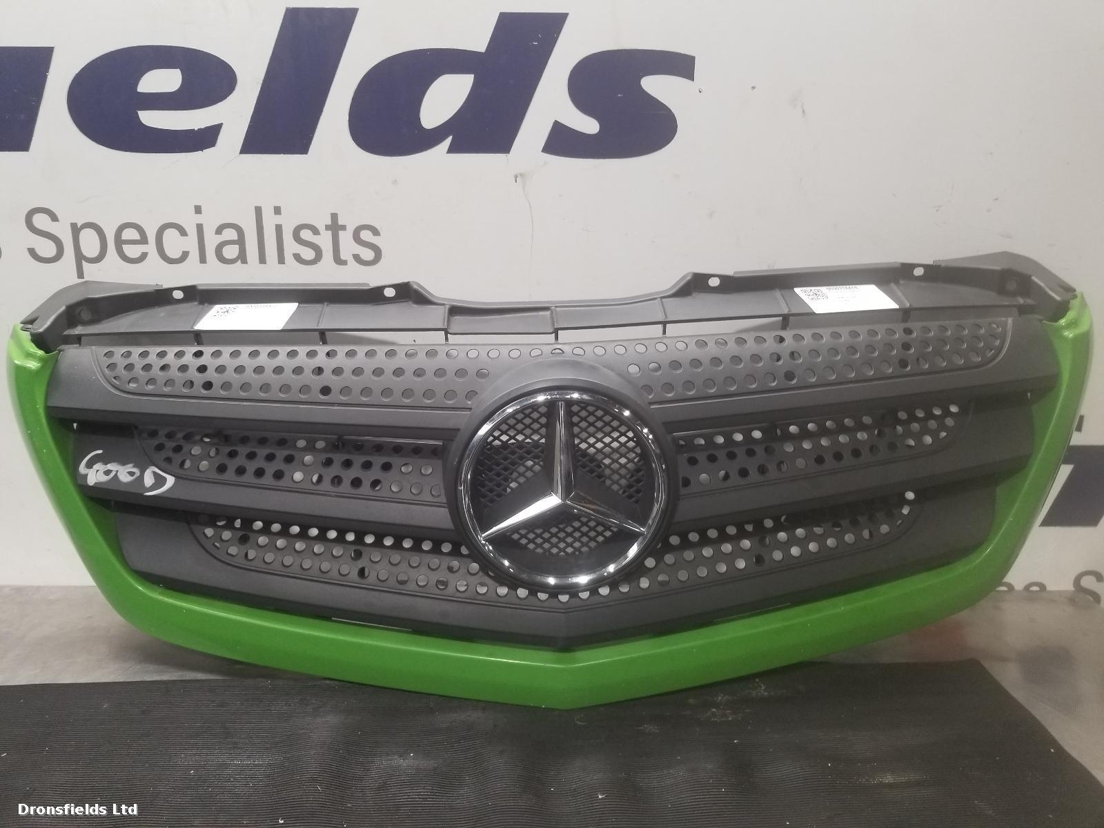 View Auto part Grille Mercedes Sprinter 2017