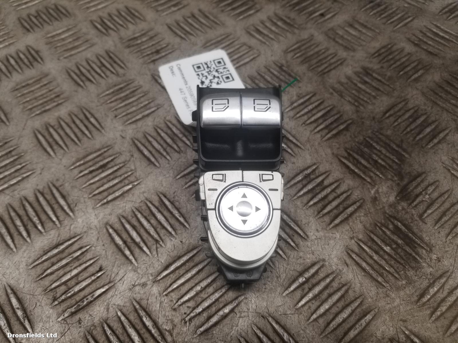 View Auto part Elect. Window Switch Mercedes Vito 2017