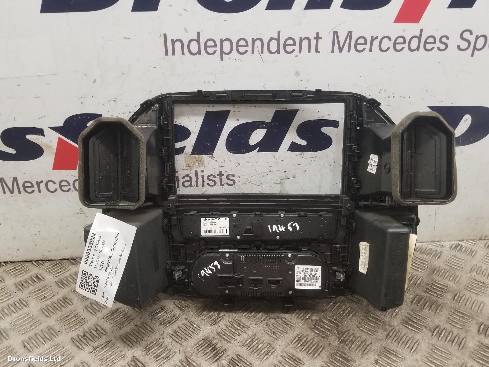 View Auto part Heater/AC Controller Mercedes Vito 2017