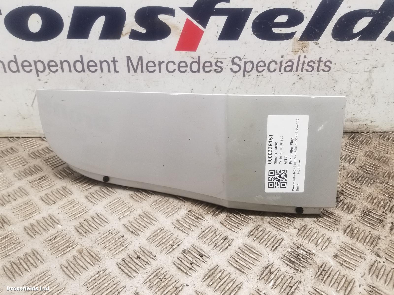 View Auto part Fuel Filler Flap Mercedes Vito 2018