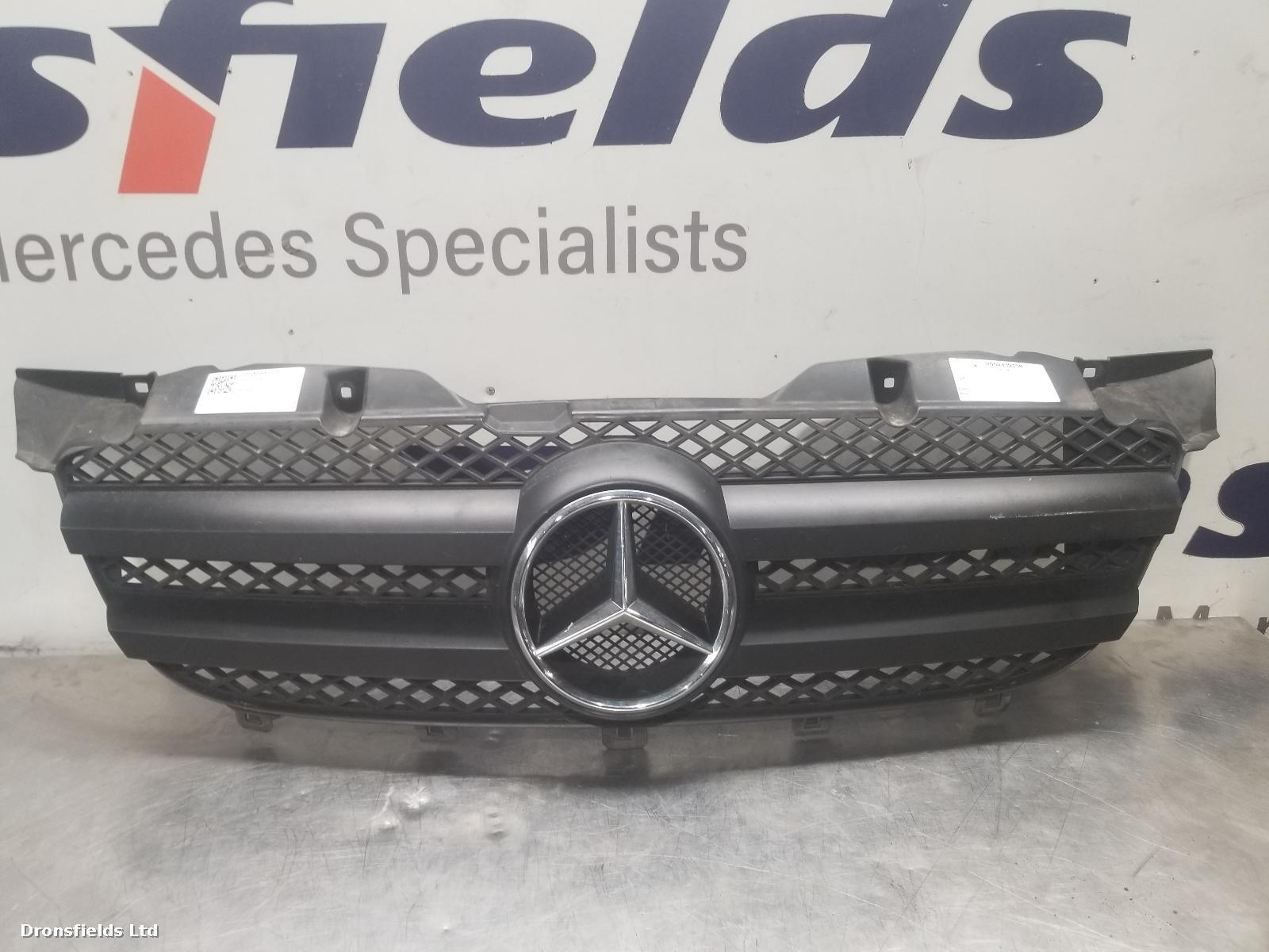 View Auto part Grille Mercedes Sprinter 2013