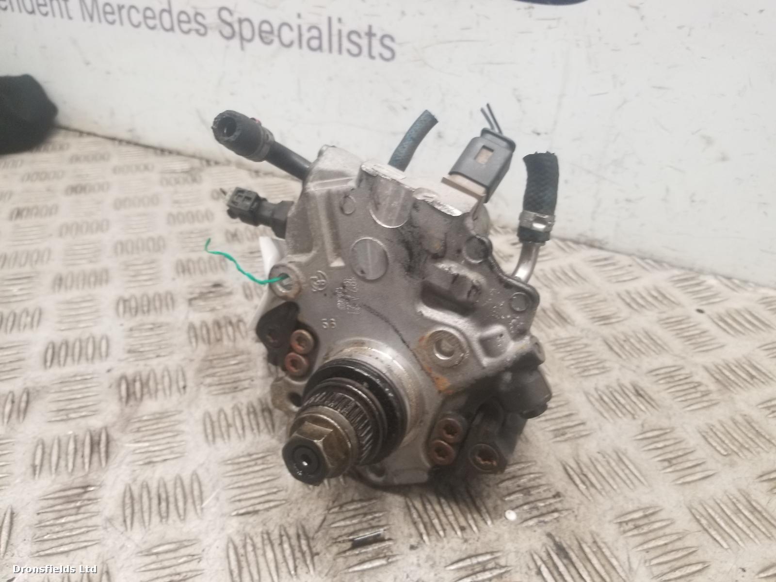 View Auto part Injector Pump Mercedes Sprinter 2019