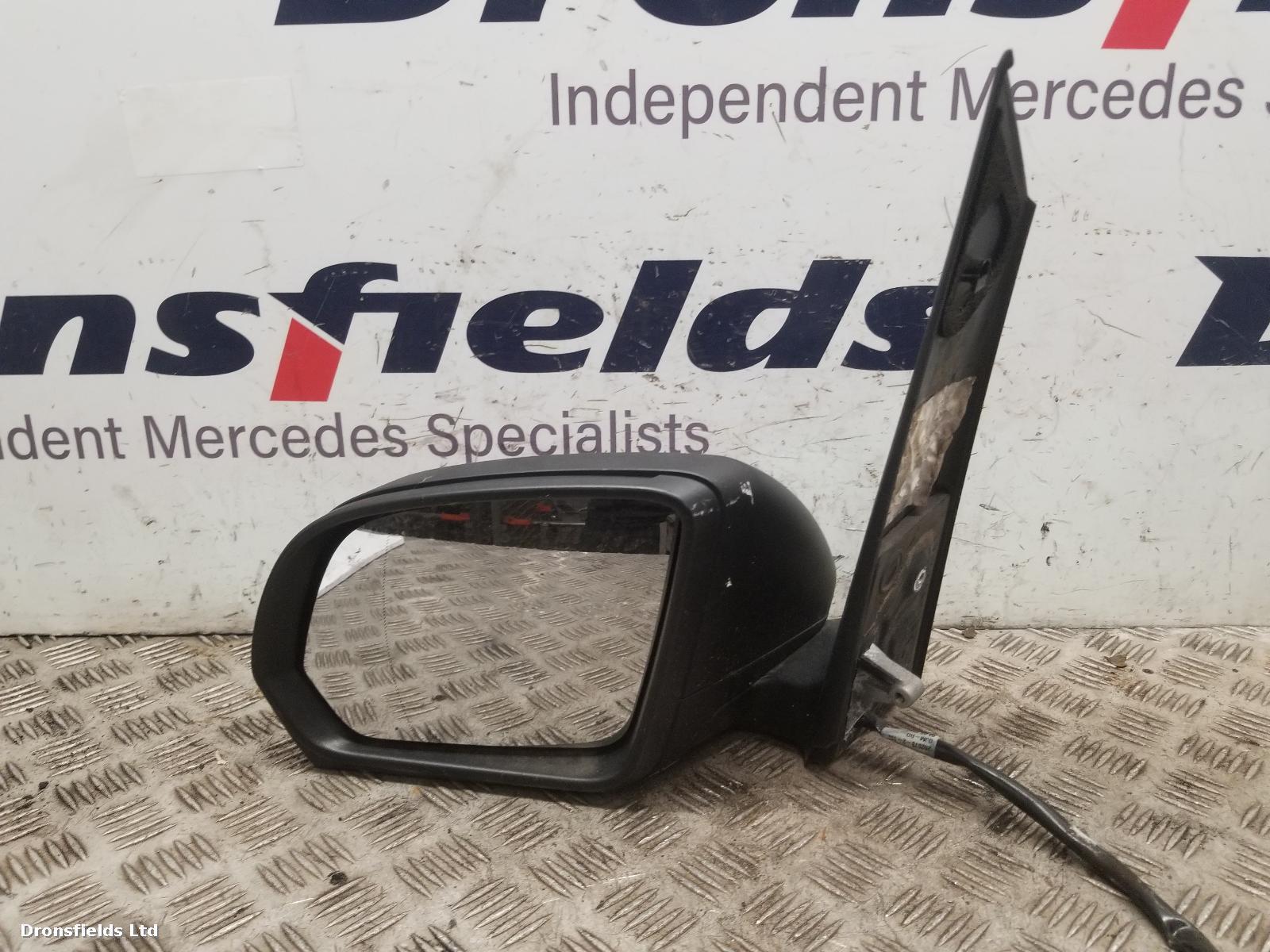 View Auto part L Door Mirror Mercedes Vito 2018
