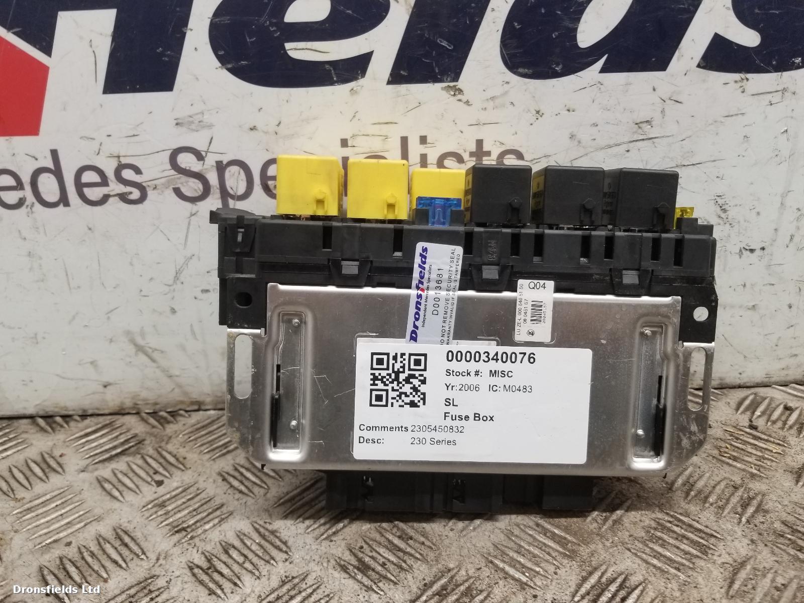 View Auto part Fuse Box Mercedes Sl 2006