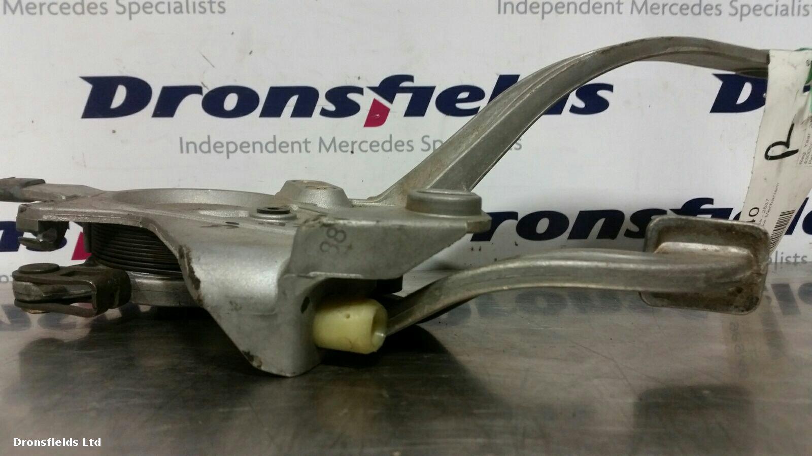View Auto part Handbrake Lever/Button/Assembly Mercedes S Class 2000