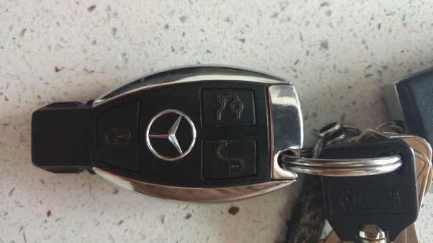 How to change a Mercedes Key Battery