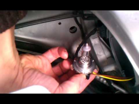 How to change a Mercedes A Class headlight bulb