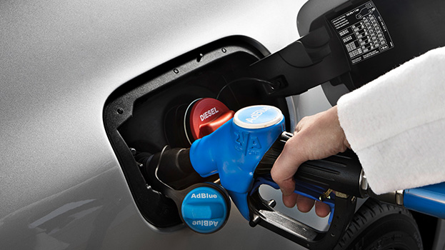 Mercedes AdBlue® Technology – Cleaner Diesels